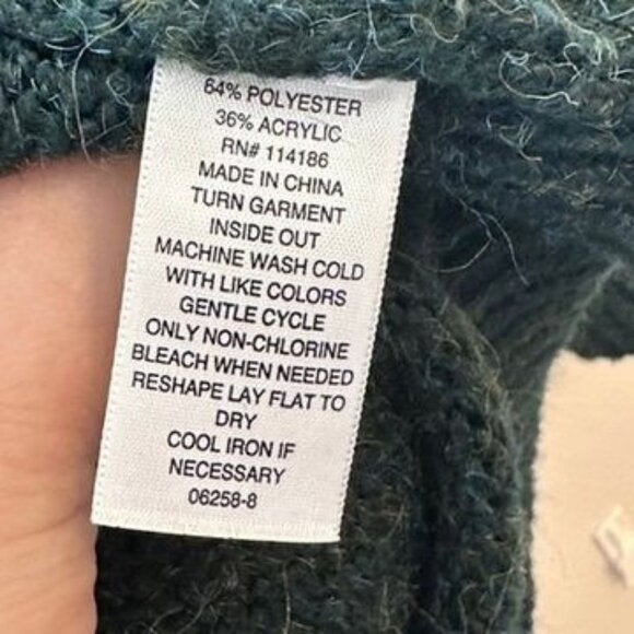 Fuzzy Chunky Green Cardigan Sweater Womens M Pockets Cozy V Neck Warm - Picture 4 of 5